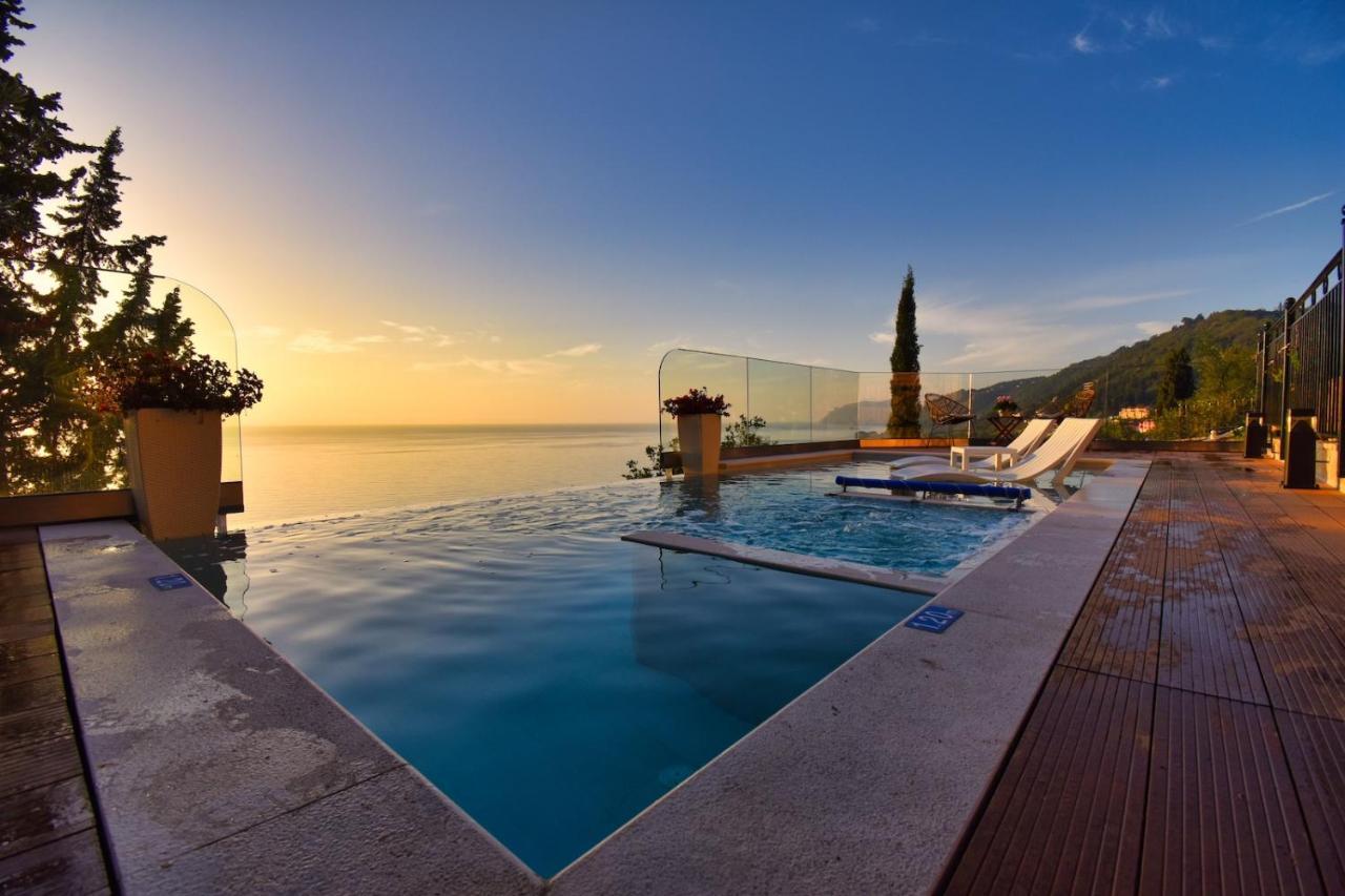 Casa Tramonto Beach View 아기오스고르디오스 외부 사진